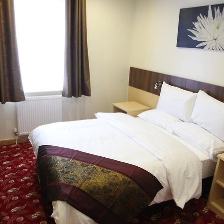 Cambridge Hotel Huddersfield Exteriér fotografie